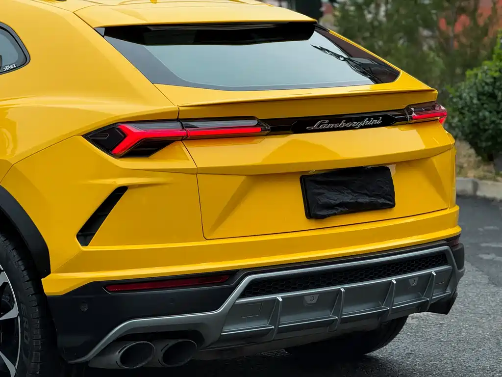 Lamborghini Urus — миниатюра 8