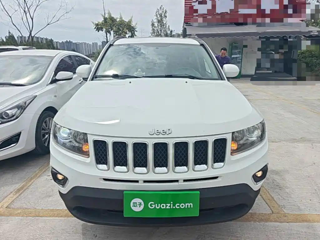 Jeep Compass (Import) — миниатюра 3