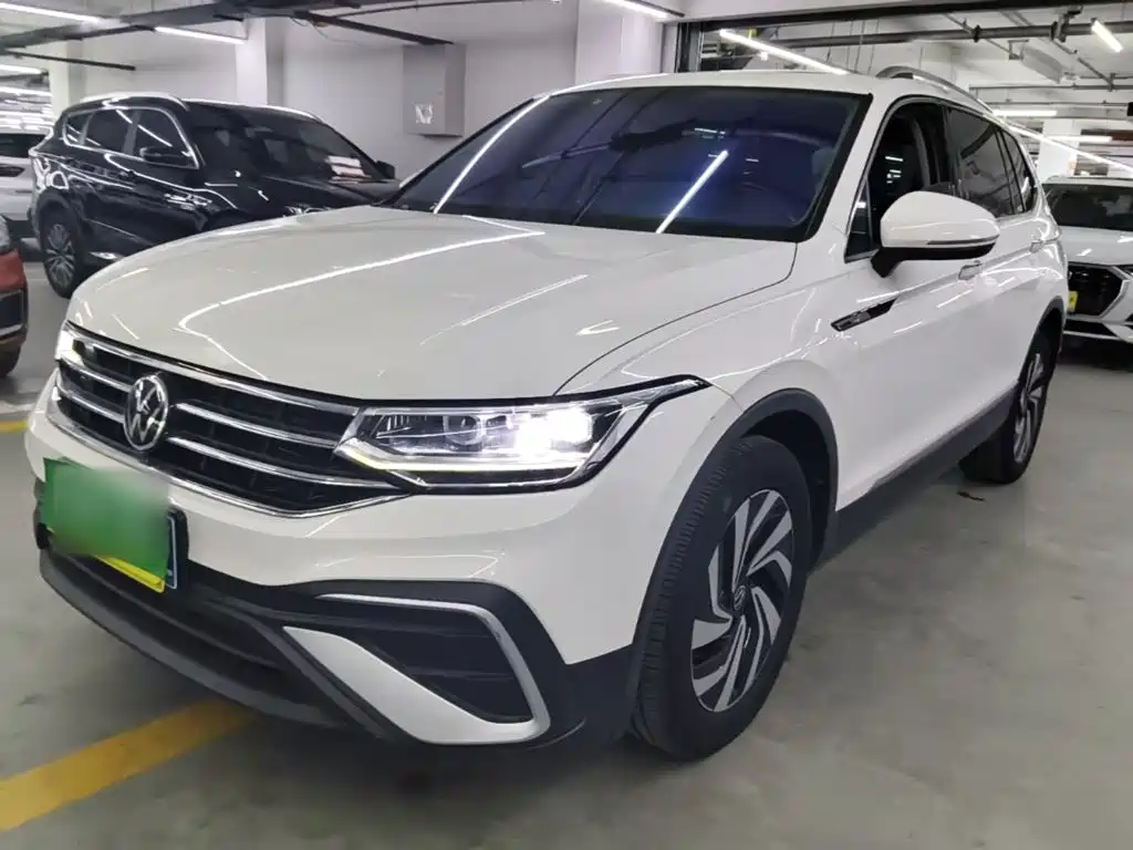 Volkswagen Tiguan L