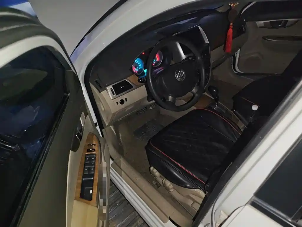Buick Excelle — миниатюра 12