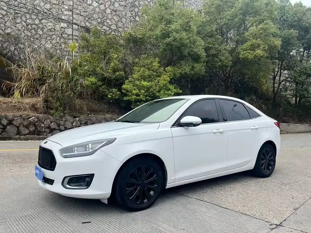 Ford Escort 2016
