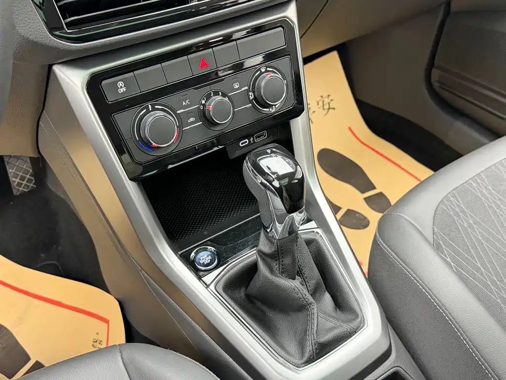 Volkswagen T-Cross — миниатюра 15