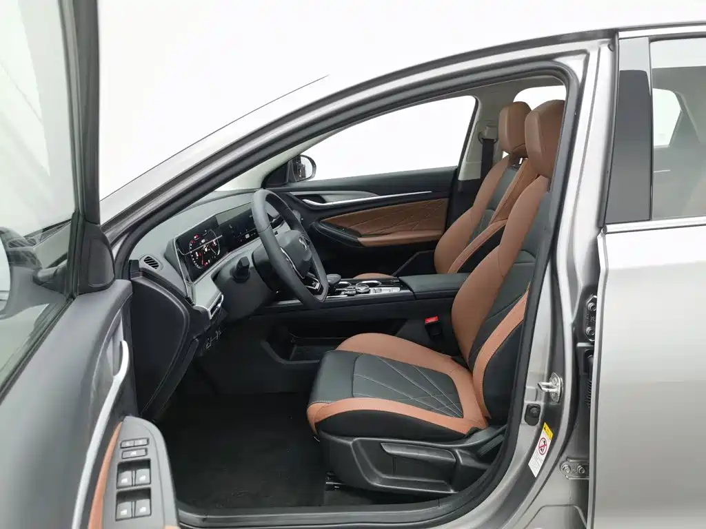 Changan Eado — миниатюра 10