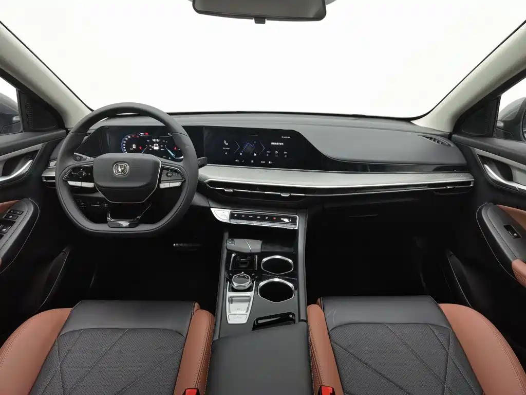 Changan Eado — миниатюра 5