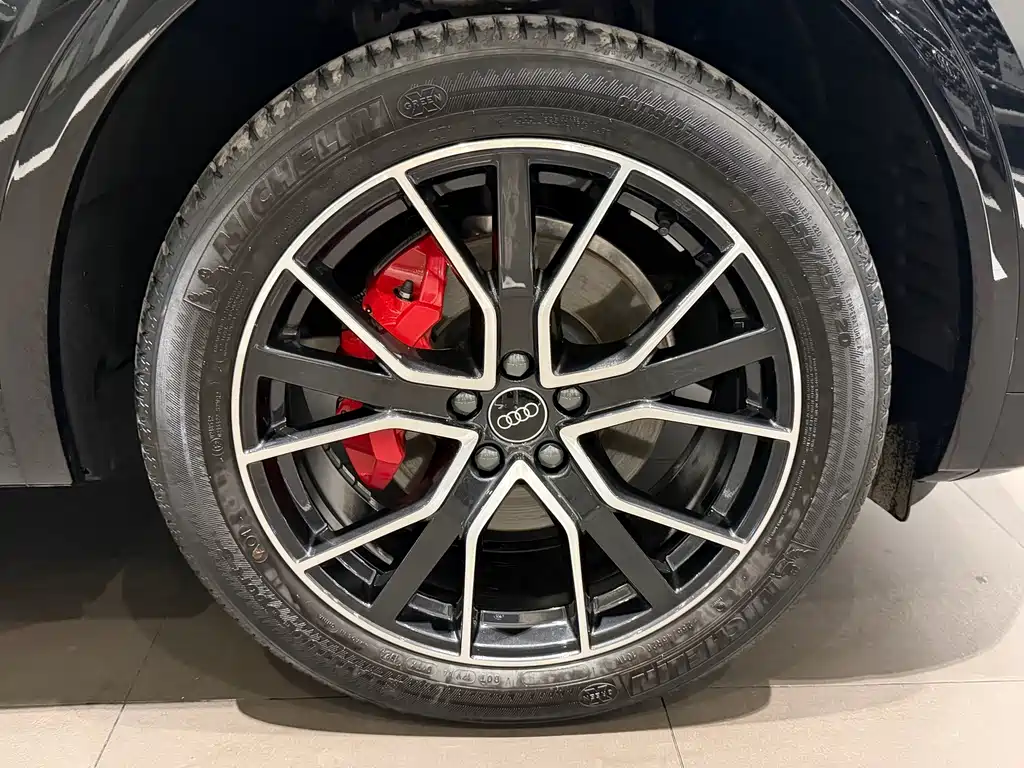 Audi Q5L — миниатюра 11