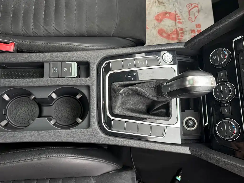 Volkswagen Magotan — миниатюра 4