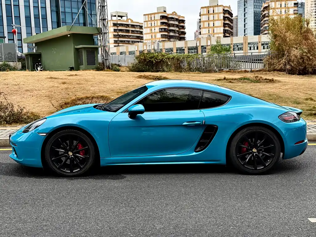 Porsche 718 2018 Cayman 2.0T