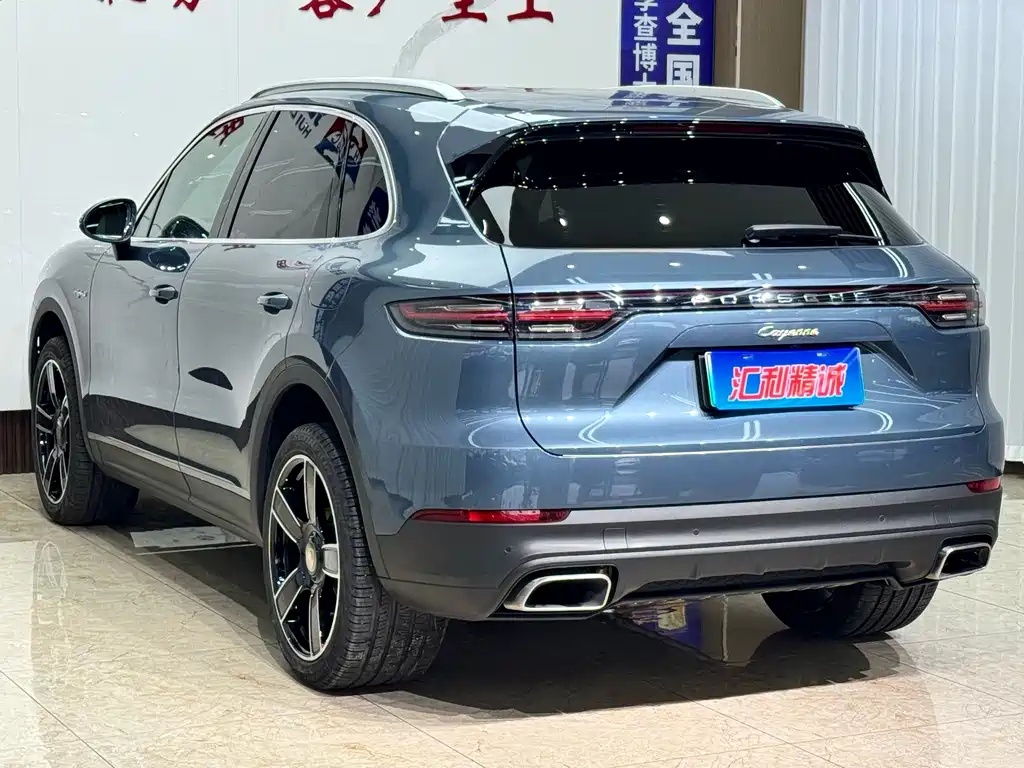 Porsche Cayenne Hybrid — миниатюра 4