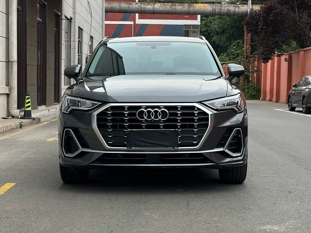 Audi Q3 2022 35 TFSI