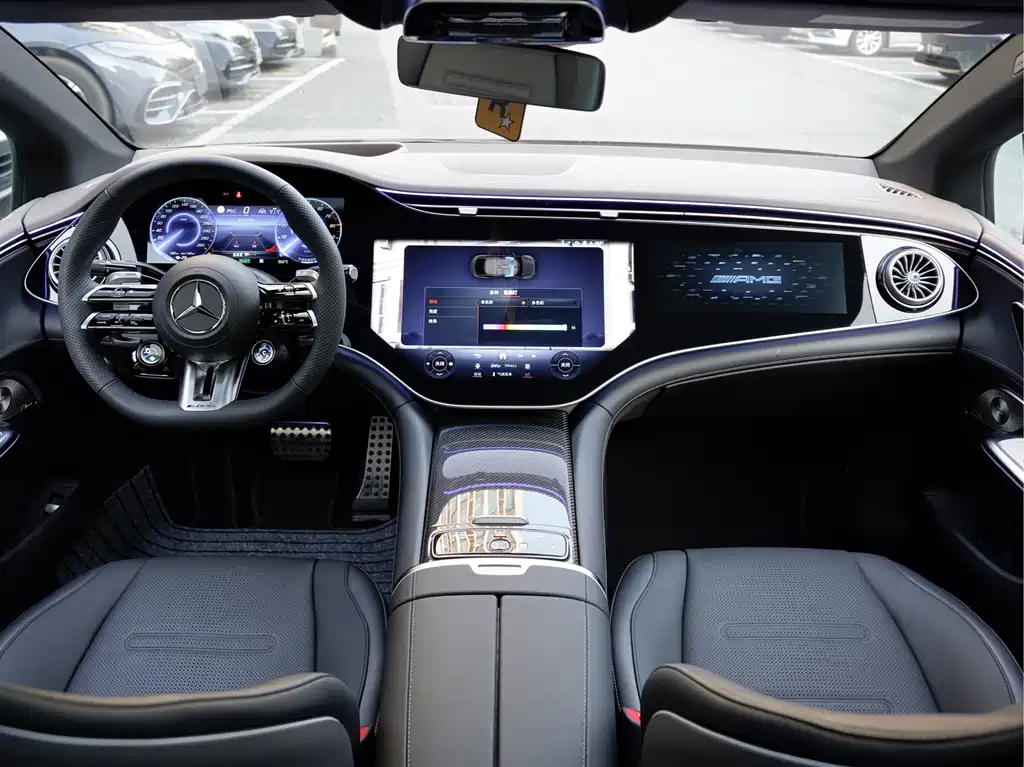 Mercedes-Benz EQE AMG — миниатюра 13