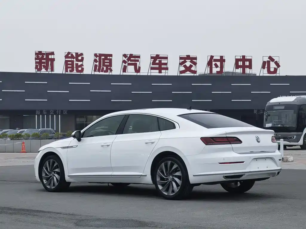 Volkswagen FAW - Passat CC CC 2019 330TSI V