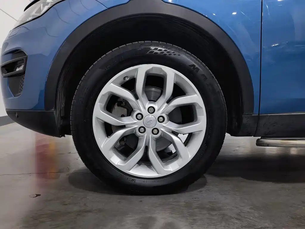 Land Rover Discovery Sport — миниатюра 17