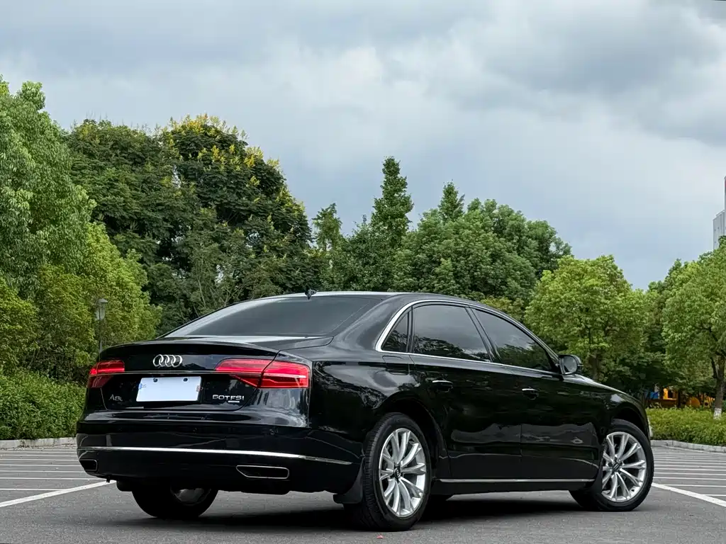 Audi A8 — миниатюра 4