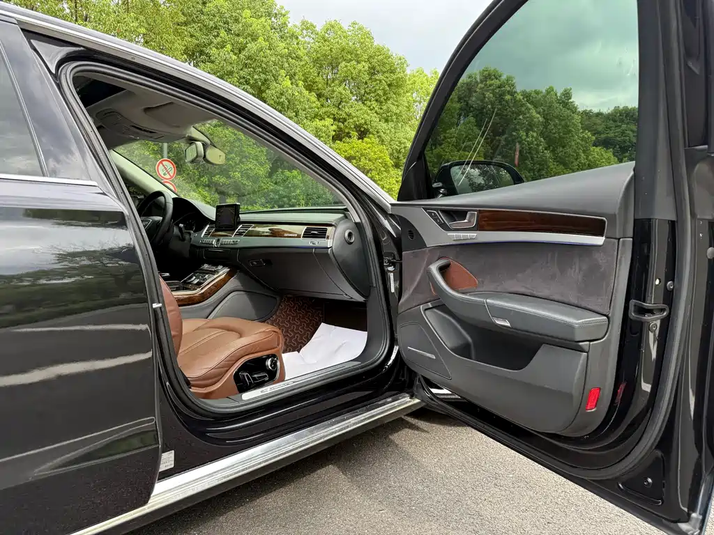Audi A8 — миниатюра 29
