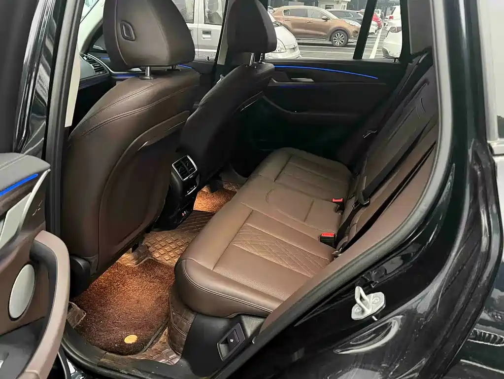 BMW X3 — миниатюра 6