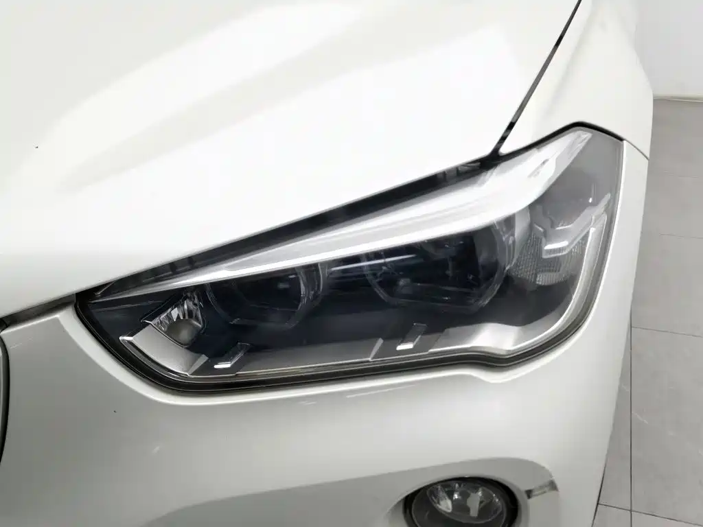 BMW X1 — миниатюра 7