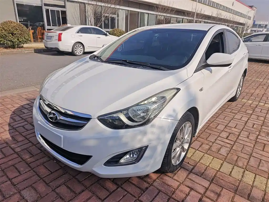 Hyundai Elantra Langdong 2015