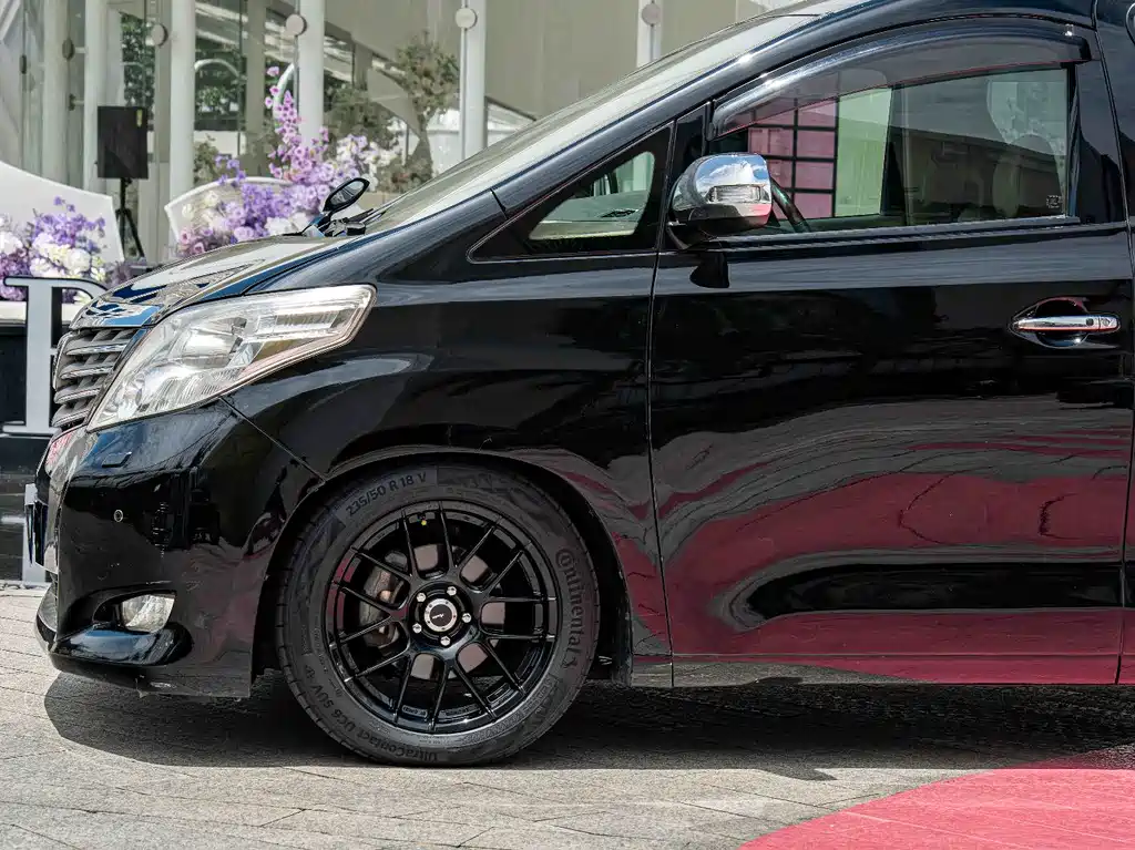Toyota Alphard 2011 3.5L Luxury