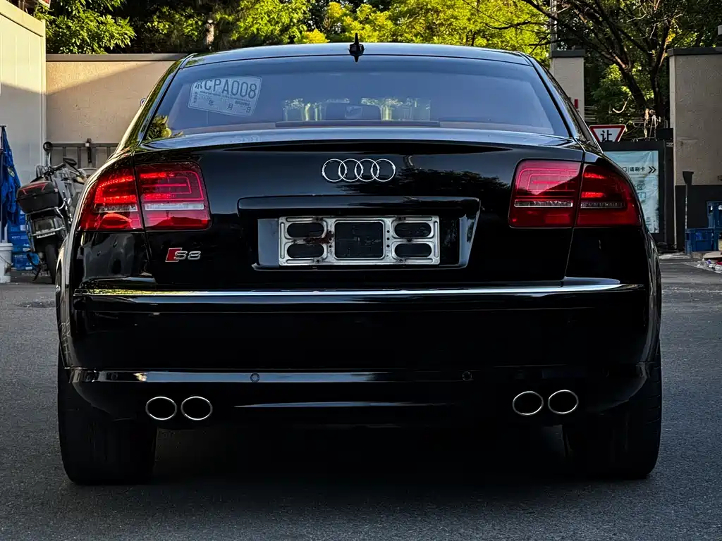 Audi S8 — миниатюра 11