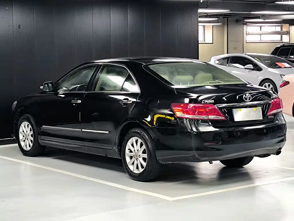 Toyota Camry — миниатюра 20