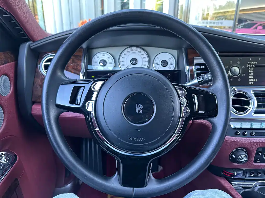 Rolls-Royce Ghost — миниатюра 10
