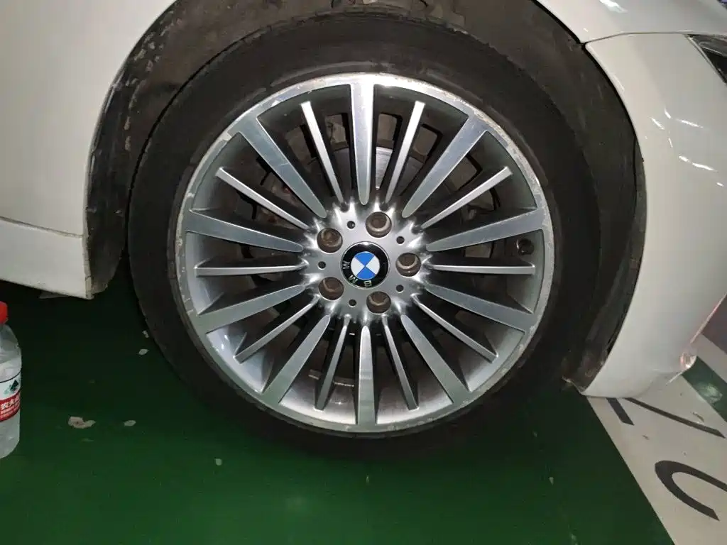 BMW 3 Series — миниатюра 8