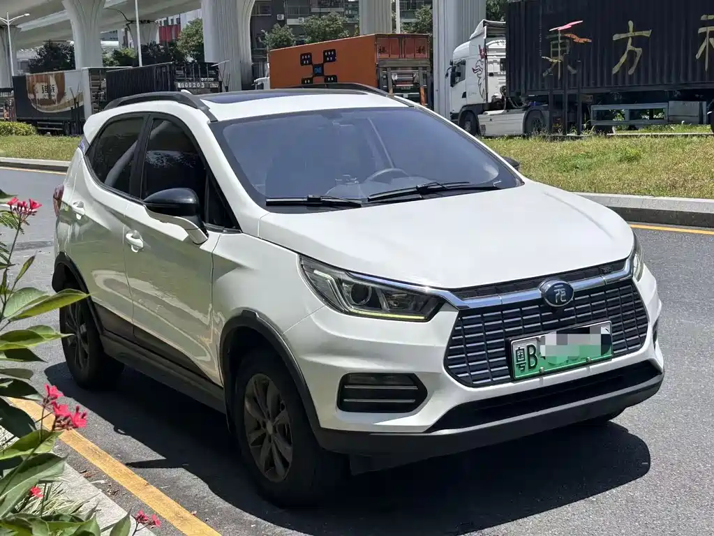 BYD Yuan EV — миниатюра 3