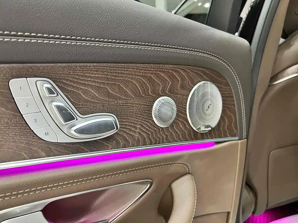 MERCEDES-BENZ E CLASS