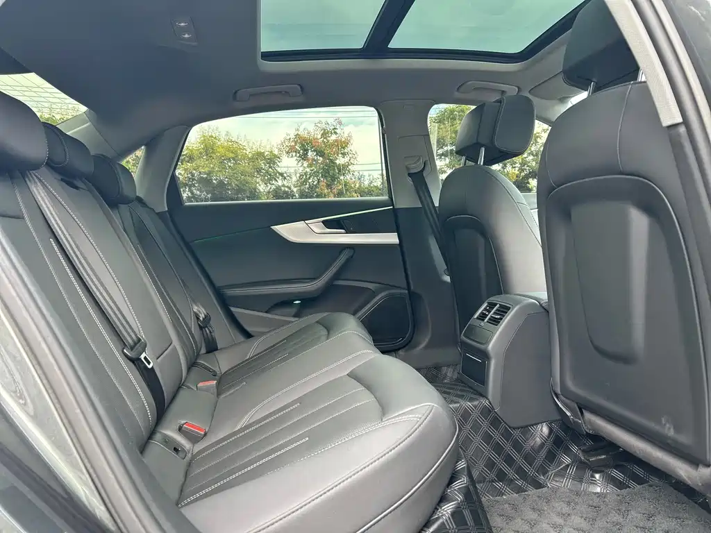 Audi A4L — миниатюра 20