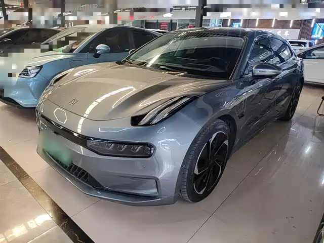 2022 Zeekr 001