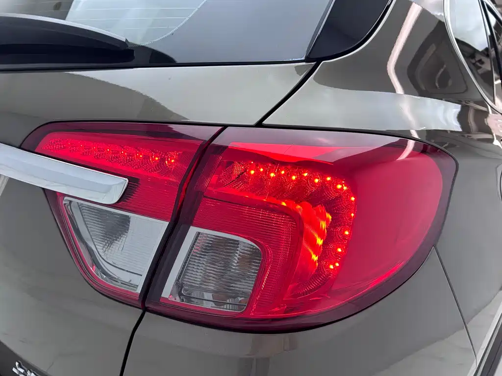 Buick Envision Plus — миниатюра 23