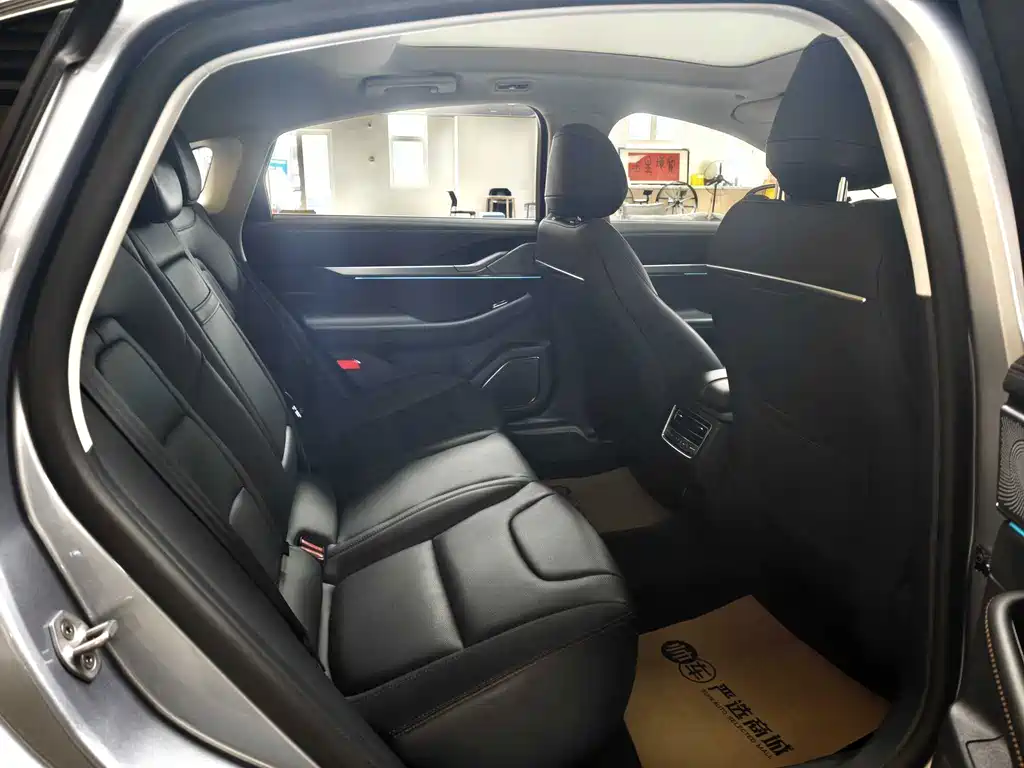 Lincoln Z — миниатюра 9