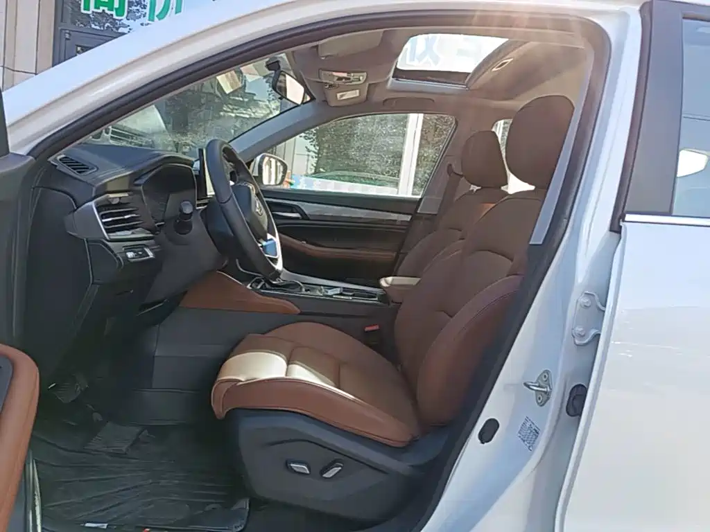 Geely Vision X6 — миниатюра 15
