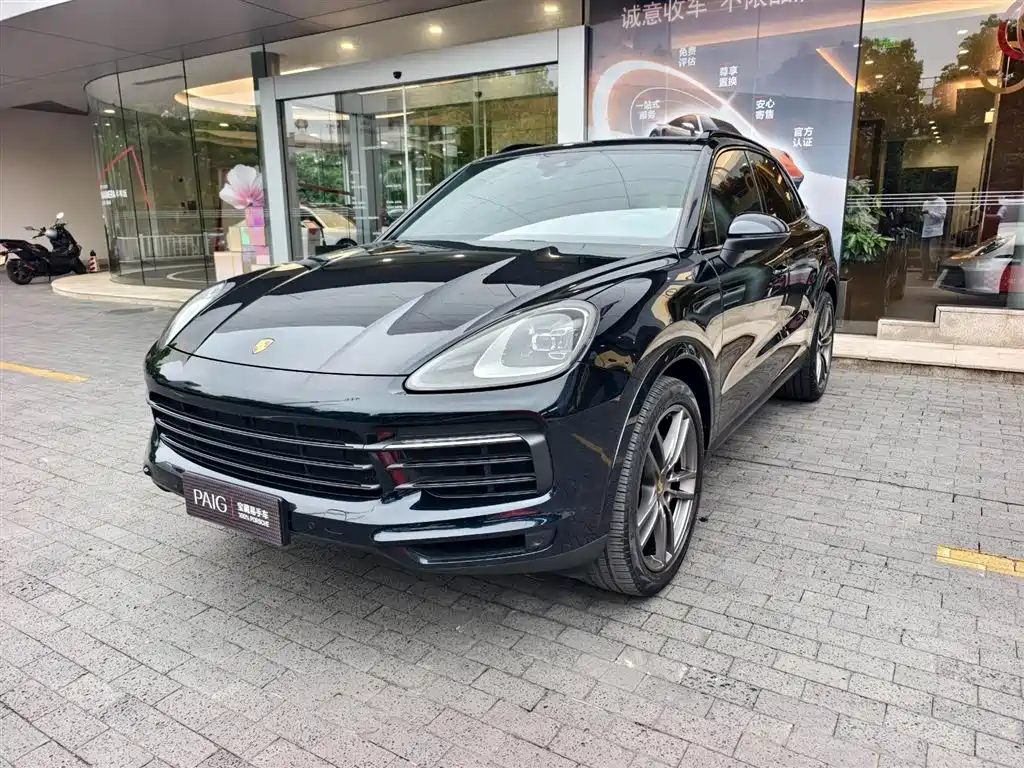 Porsche Cayenne 2022