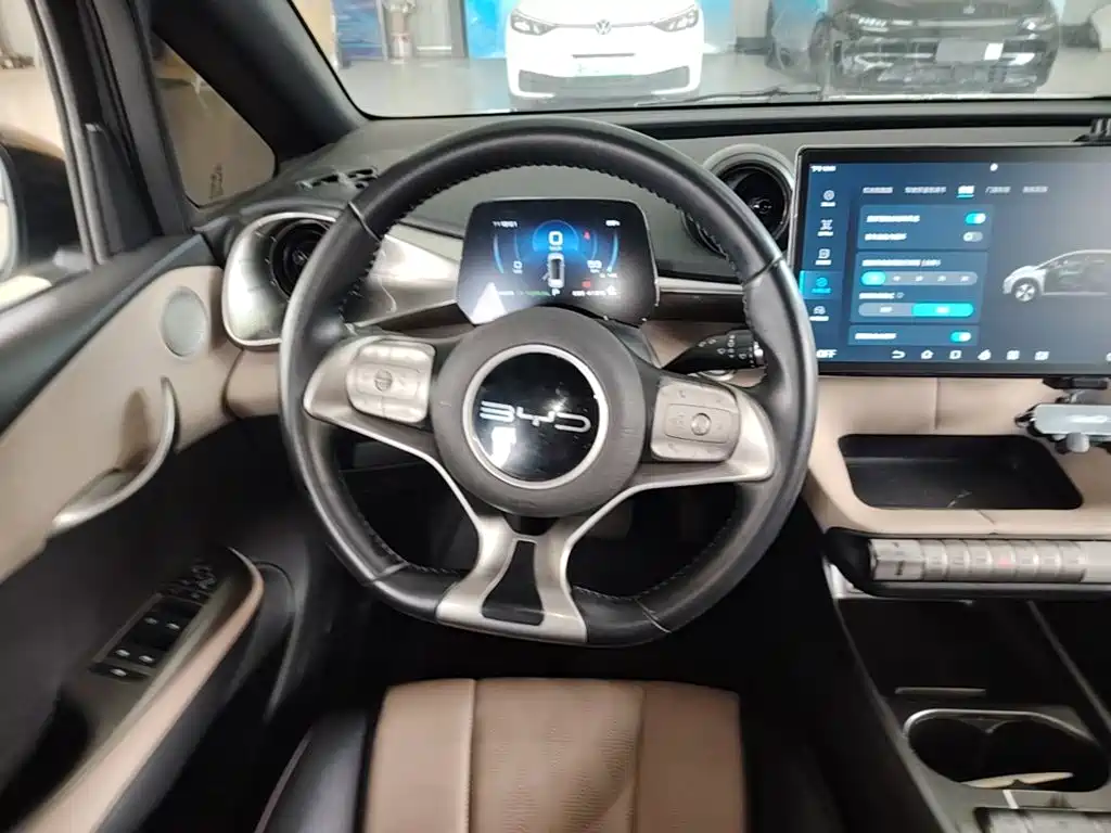 BYD Dolphin — миниатюра 11