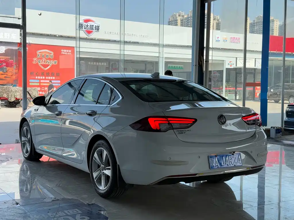Buick Regal — миниатюра 17