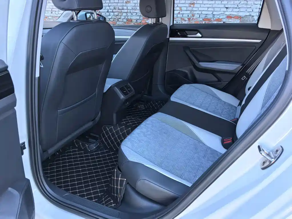 Volkswagen Lavida — миниатюра 9