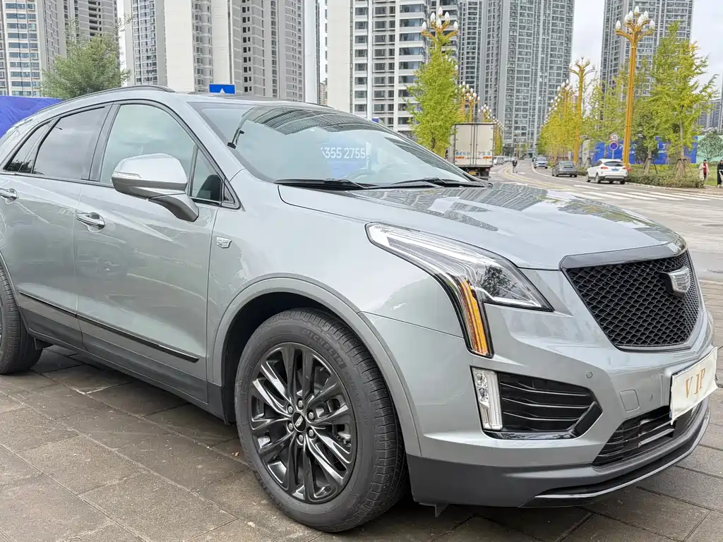 CADILLAC XT5