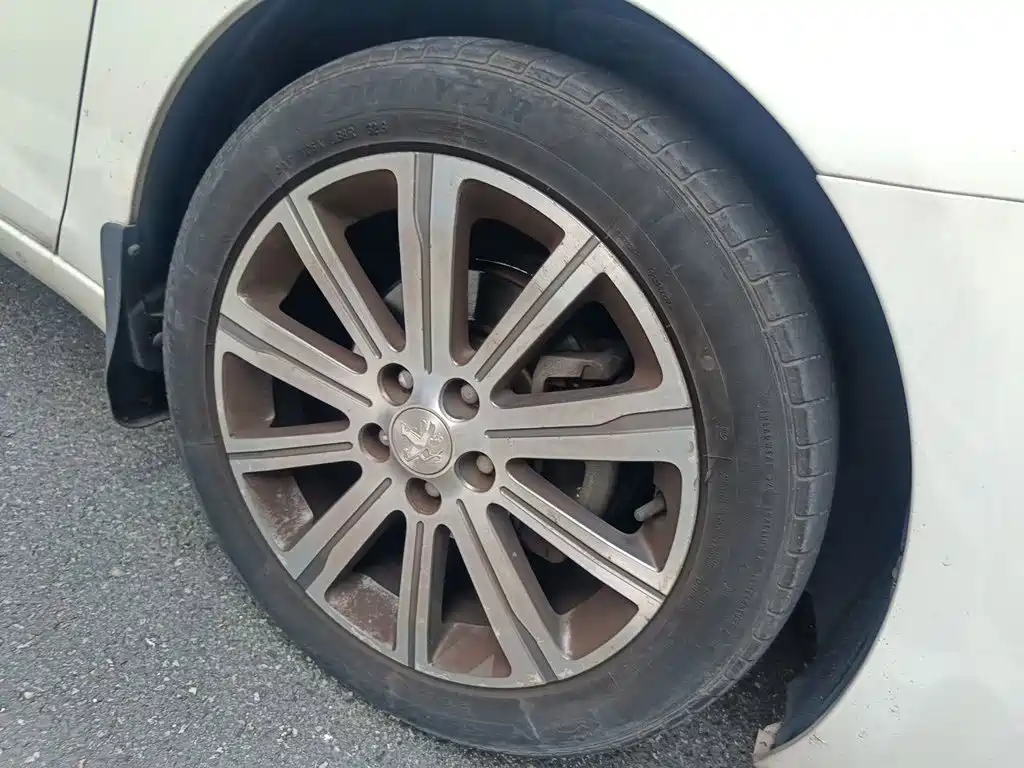Peugeot 408 — миниатюра 24