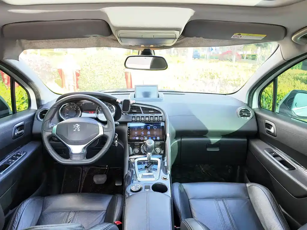 Peugeot 3008 1.6THP Roland · Plus Garros Edition, фото 6