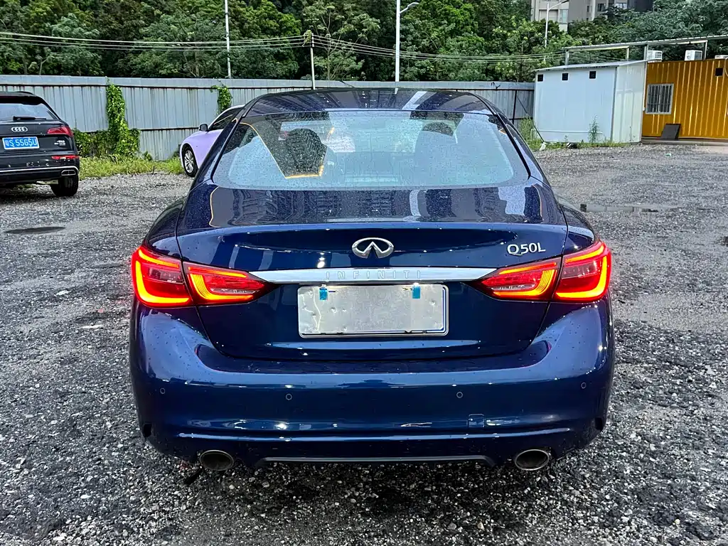 Infiniti Q50L 2018 2.0T VI
