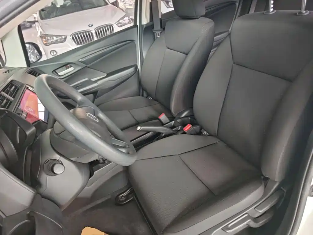 Honda Fit — миниатюра 15
