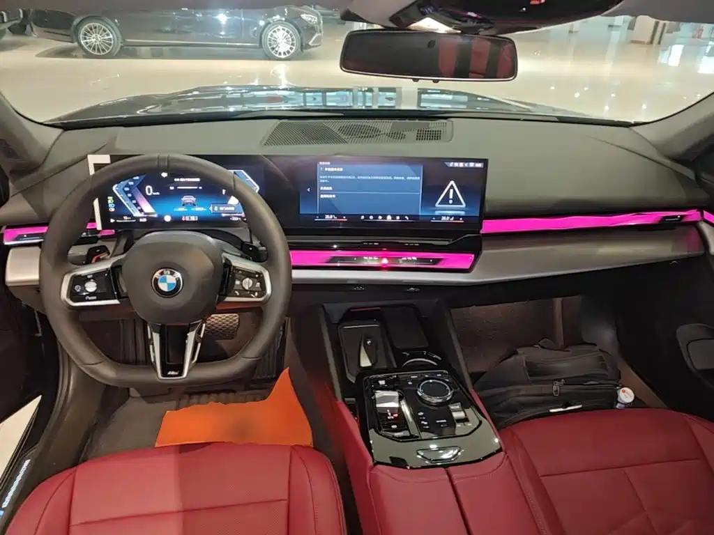 BMW 5 Series — миниатюра 10