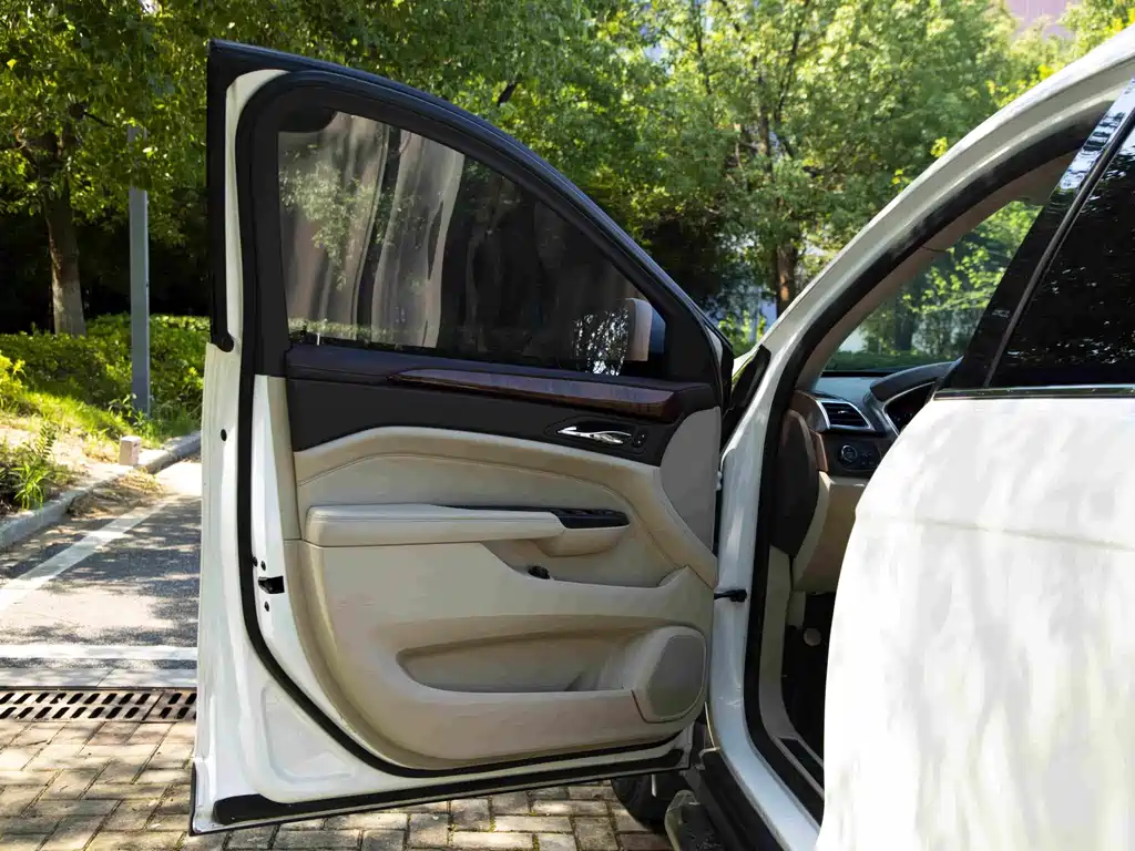 Cadillac SRX — миниатюра 9