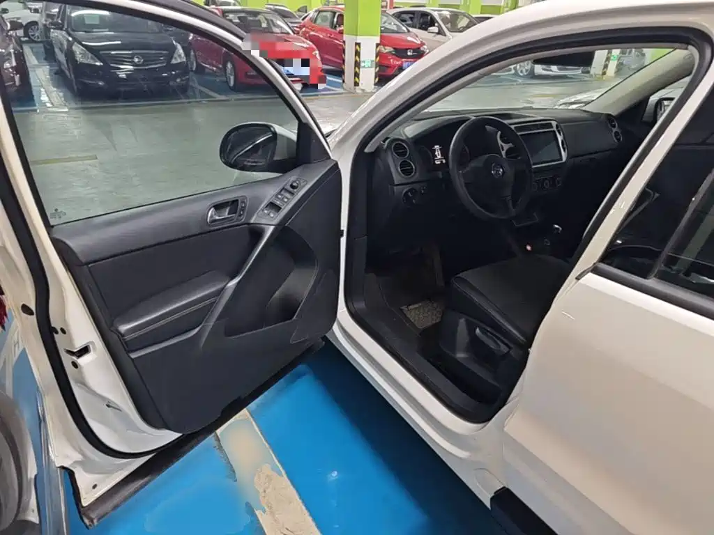 Volkswagen Tiguan — миниатюра 16
