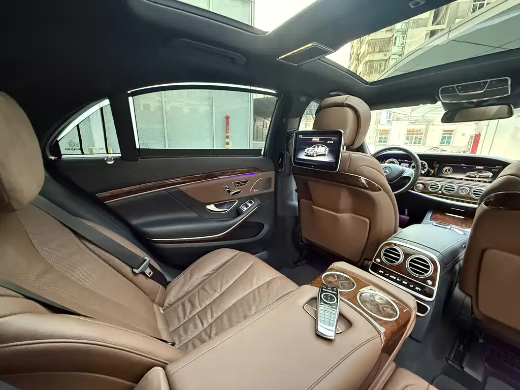 Mercedes-Benz S-Class — миниатюра 17