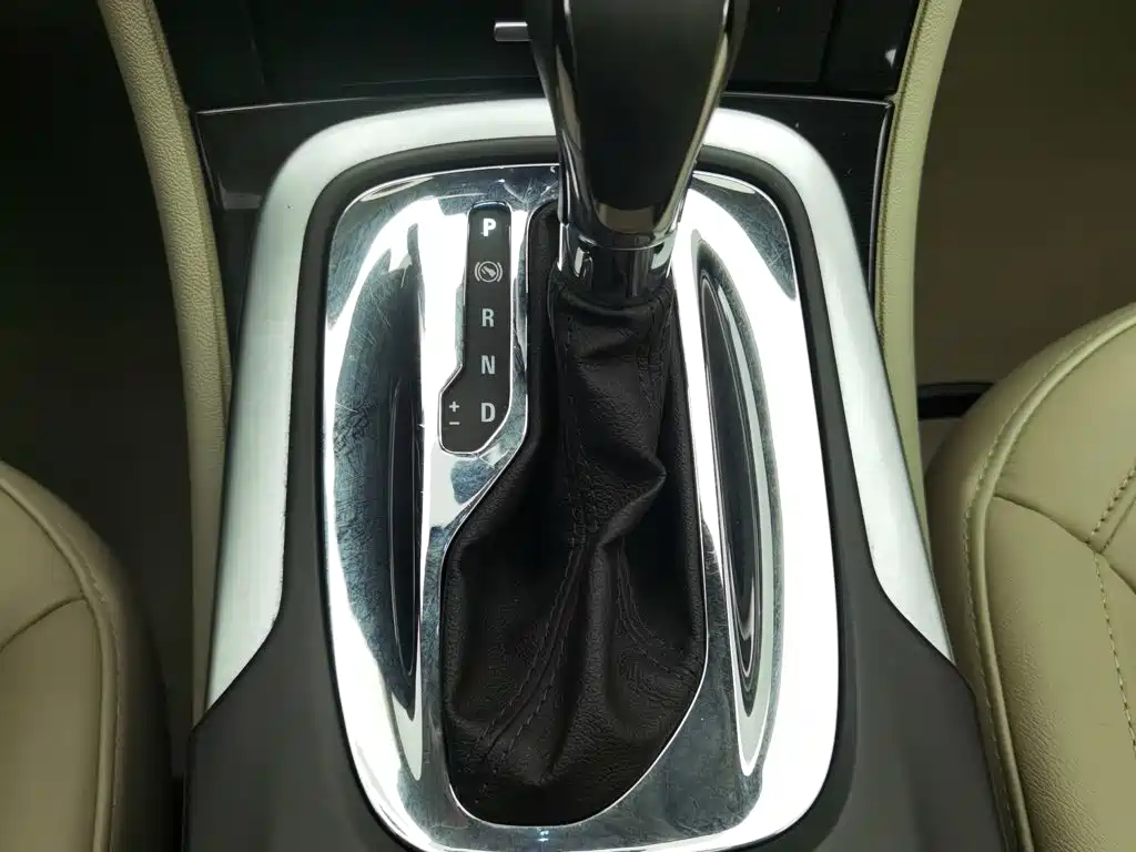 Buick Regal — миниатюра 13