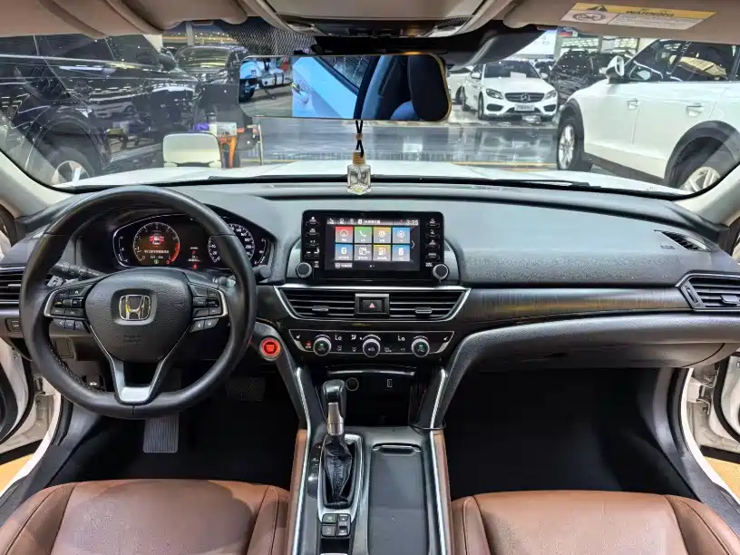 Honda Inspire — миниатюра 8