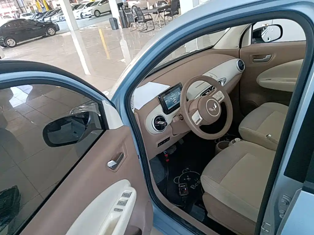 Wuling MINIEV — миниатюра 16