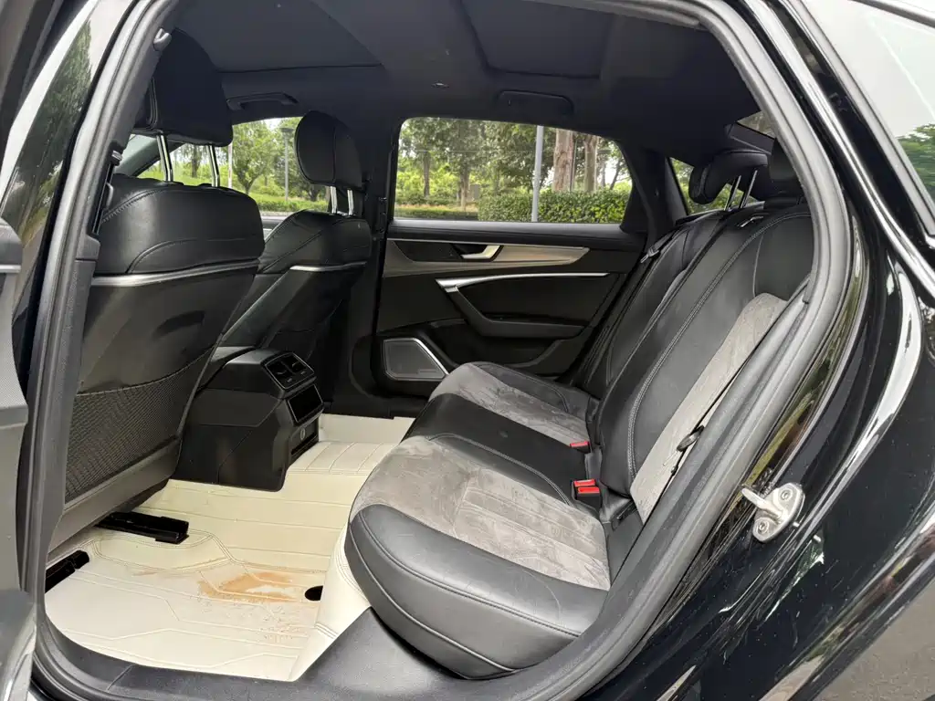 Audi A6L — миниатюра 6